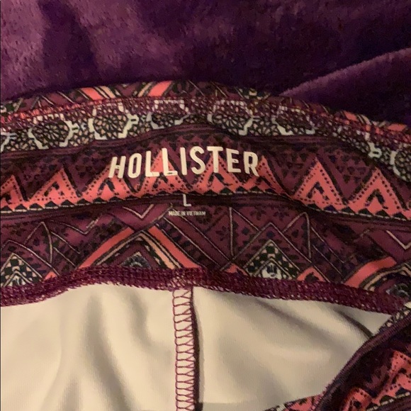 Hollister Tribal Leggings Size Large - Picture 3 of 3